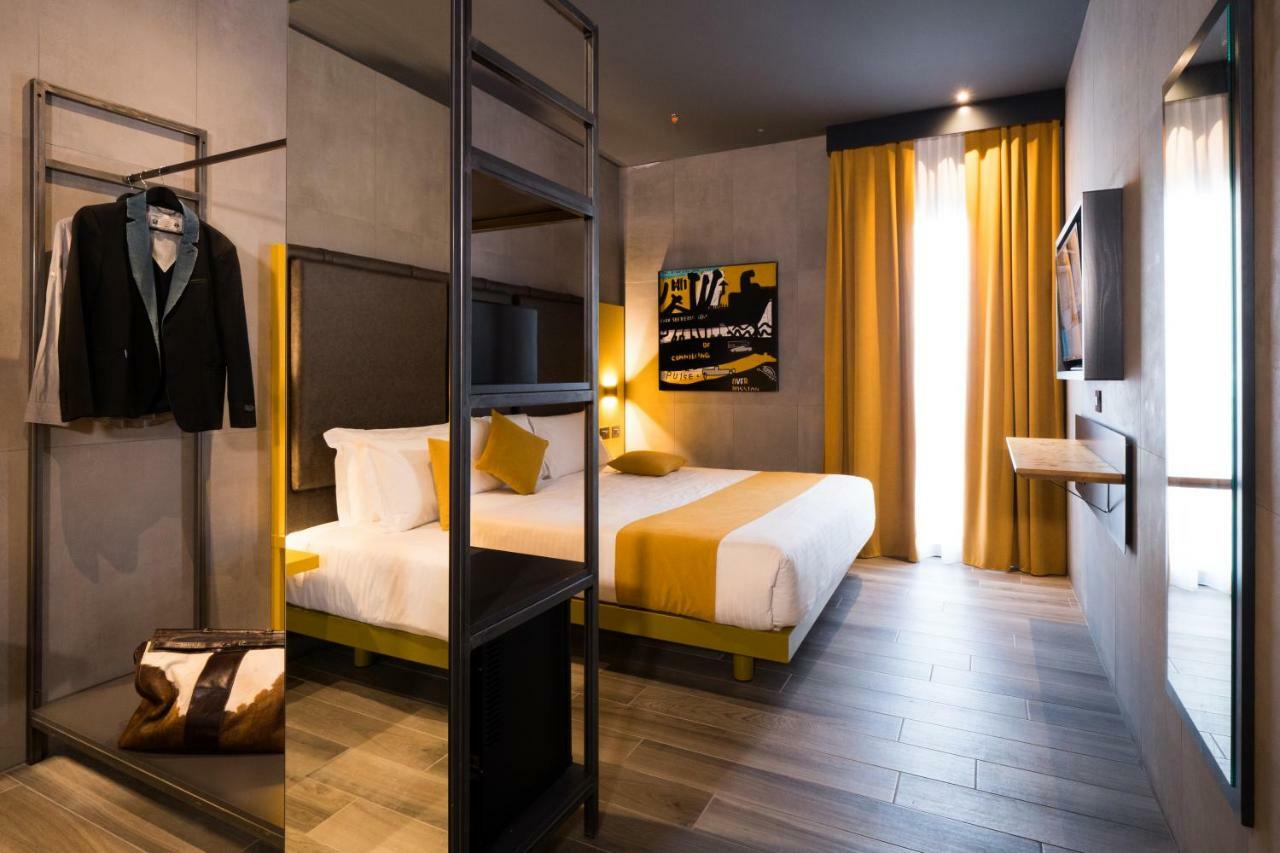 J24 Hotel Milano Extérieur photo